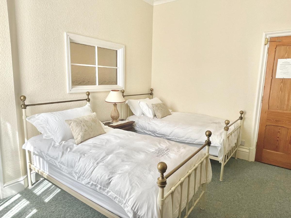 The Buckley Arms Hotel Dinas Mawddwy Bagian luar foto